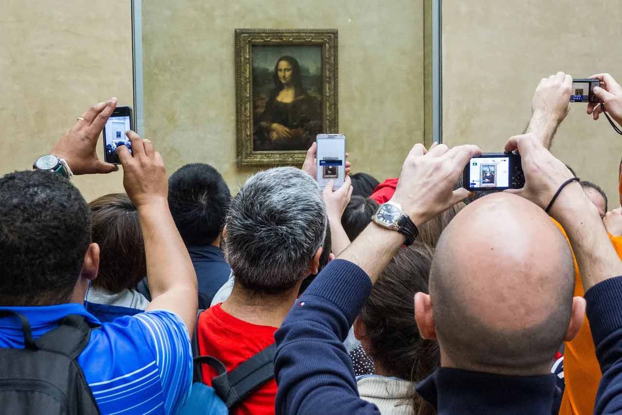 Cuadro mona Lisa de Leonardo Da vinci del Museo del Louvre de París