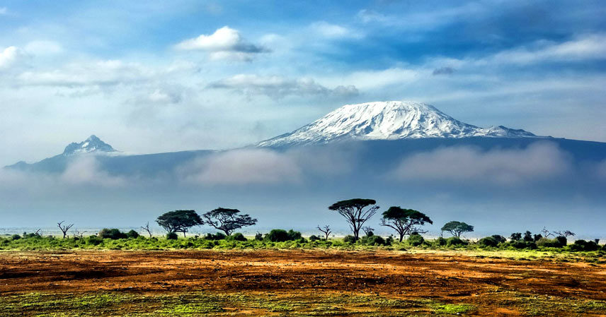 El volcán Kilimanjaro visto desde Kenia