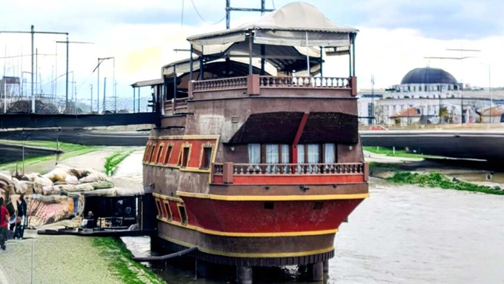 Barco antiguo en macedonia