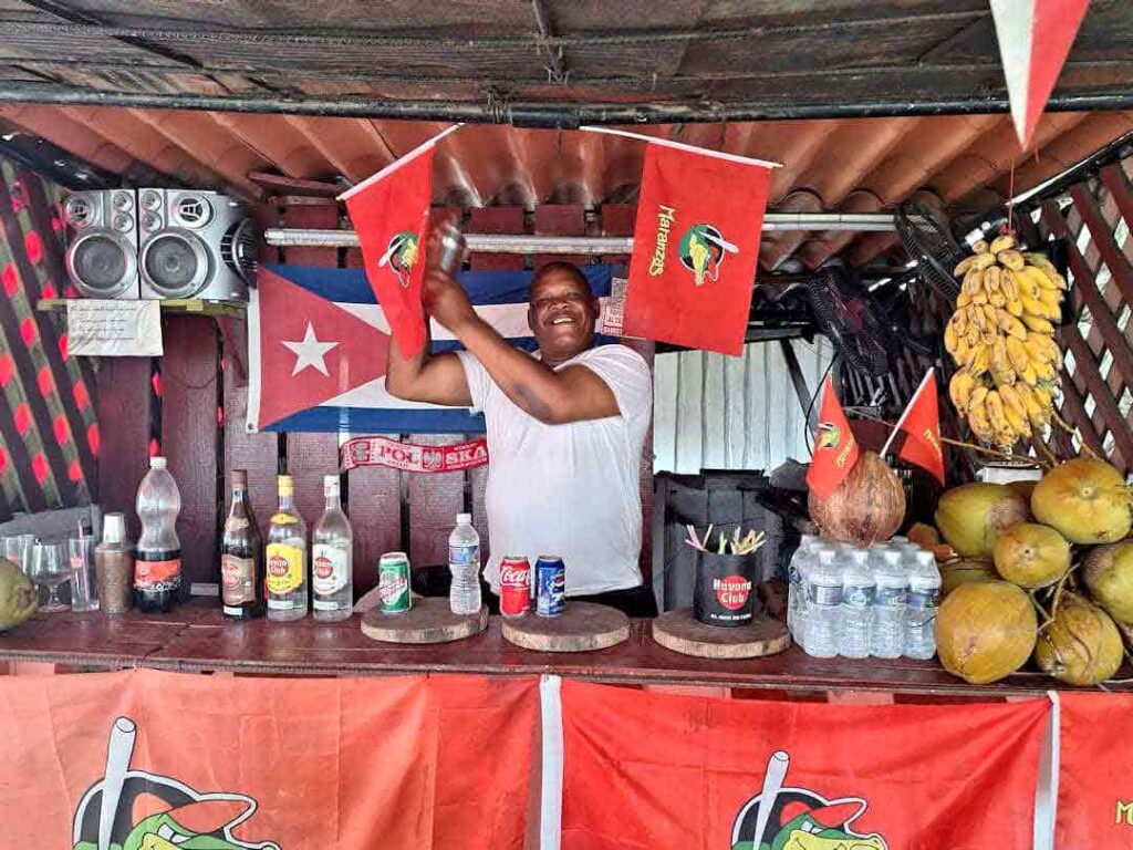 Chiringuito, bar en Cuba