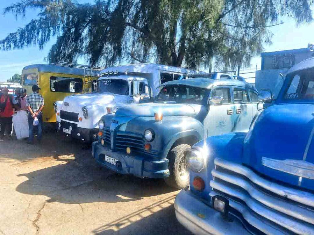 medios de transporte en Cuba, muy antiguos...